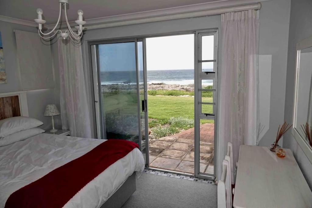 Whales & Waves Villa Hermanus Exterior photo