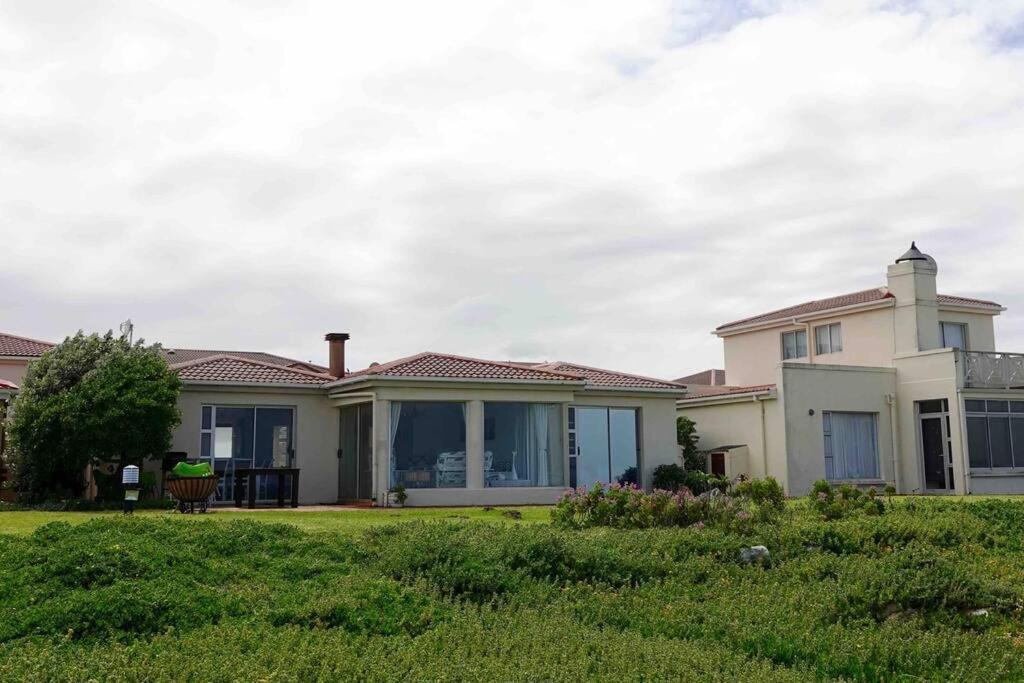 Whales & Waves Villa Hermanus Exterior photo